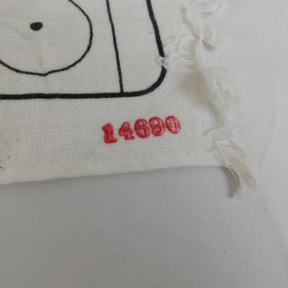 Portland Winterhawks Collectible Towel 14690 News Channel 8 White Black 18 x 11 - Picture 5 of 7